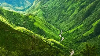 Monsoon Trips Are Becoming A Favourite Choice For Weekend Travellers
