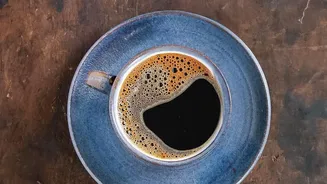 A Late Coffee Can Matter Even When Daily Milligrams Stay Under 400