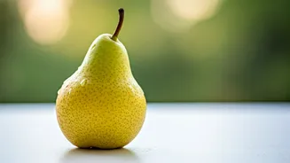This Natural Bloating Cure Involves Eating Fresh Pears