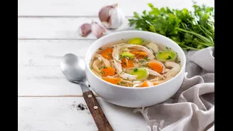 Sopa de legumes com frango e quinoa: uma receita nutritiva para aquecer o inverno