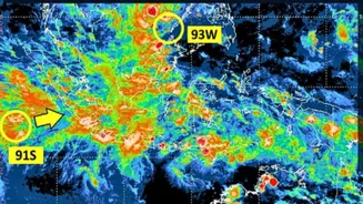 BMKG Ingatkan Risiko Hujan Lebat dan Angin Kencang Saat Nataru
