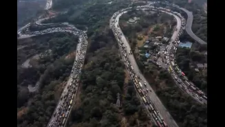Traffic Jam On Mumbai-Pune Expressway Again, Vehicles Stuck In Up To 7km Queues