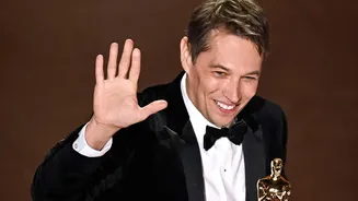 Must-Watch Oscar-Winning Hollywood Dramas Built With Flawless Screenplays And Legendary Directorial Craft