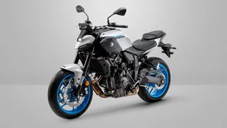 Yamaha MT-07 2026: suspensão invertida e câmbio que dispensa embreagem revolucionam a naked