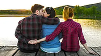 New Dating Trend Allows Partners To Cheat! More About Tolyamory & Why It Is A Red Flag