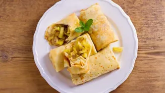 Your breakfast needs these apple cinnamon wraps