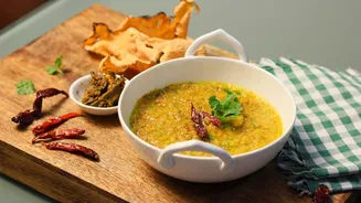 How to make crispy and flavorful Sindhi dal pakwan
