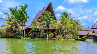 Why Travellers Swap Alleppey Houseboats For Quieter Munroe Island Backwater Homestays