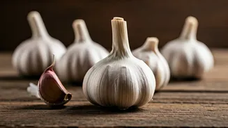 Raw Garlic: Unveiling Benefits and Side Effects