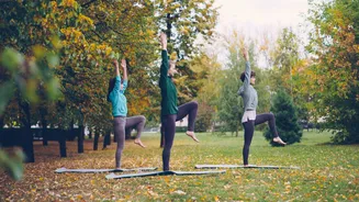 5 surprising health benefits of tree pose (vrikshasana)