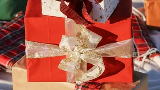 7 Simple Ways To Make Your Festive Gifts Look Thoughtfully Wrapped