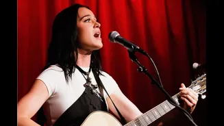 Katy Perry volta ao local em que ‘viralizou’ há 20 anos para se apresentar
