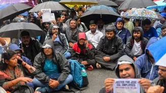 Jharkhand students pause month-long exam protest, give state 2 months