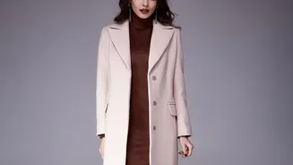 Repeat Necklines, Lengths or Layering Logic across Different Outfits