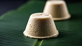Vloggers Are Moving To Amritsari Kulfi On Green Leaves