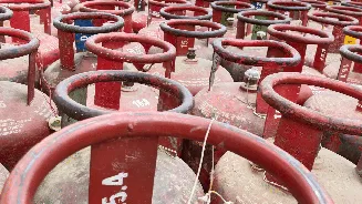 LPG: e-KYC deadline extended for a week; server crashes, app issues torment consumers