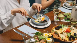5 ways to make every meal more mindful
