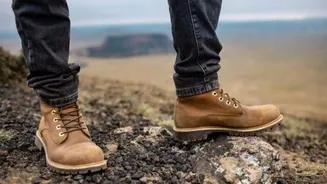How to choose the right footwear for hiking