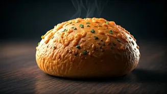 Cheese Garlic Buns Become Ultimate Midnight Snack Order Choice