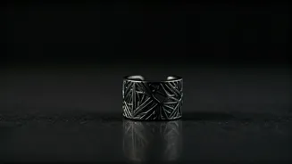 SRK's Stunning Look at Joy Awards 2026: Fashion Icon!