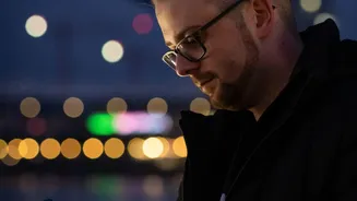 How Smartphone Astronomy Apps Render Planets Visible In Light-Polluted Metro Skies