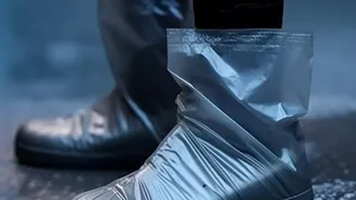 A Closer Look at Comfort and Grip in Everyday Rainwear in the 2026 Monsoon-Footwear Shift