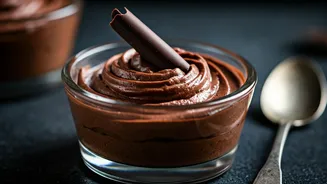 You'll Make This Chocolate Mousse On Repeat