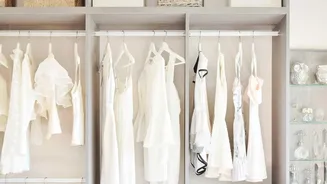 The 5-4-3-2-1 Method Works by Choosing Clothes That Mix Easily