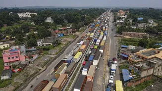 India adds more muscles to Chicken’s Neck: Bengal transfers border highways to central agencies