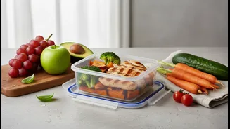 A Practical Indian Checklist for Food Safety on Long Train Rides and App Orders
