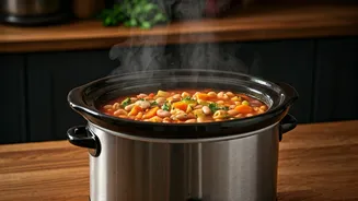 Effortless Slow Cooker Minestrone: A Hearty and Wholesome Meal