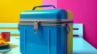 A Small Airtight Box Can Keep Desk Snacks Fresher than Open Packets