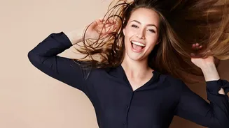 Four Quick Hairstyles to Manage Monsoon Frizz Using Basic Accessories
