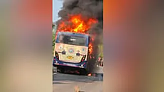Andhra Pradesh: Quick Thinking Of Driver Saves Lives Of 10 Passengers As Bus Catches Fire In Parvathipuram Manyam – Video