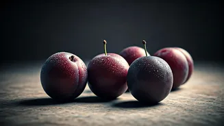 Ditch Chemicals For Sweet Plum Skin Glow Packs