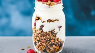 Quick Berry Parfait With Fruit And Yoghurt: Understanding Crunchy Toppings Without The Hype