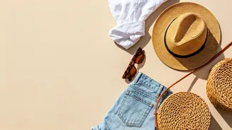 Effortless Santorini Style: 14 Chic & Practical Outfit Tips from Locals