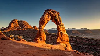 Arches National Park: A Comprehensive Guide to Utah's Iconic Red Rock Wonderland
