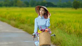 Young Indian Travelers Save On Flight Tickets To Vietnam With Early Autumn Bookings