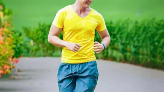 Walking And Short Workouts Are Giving Festive Fitness A More Flexible Shape