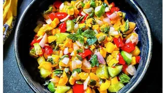 Monsoon cravings? Make this easy mango chaat
