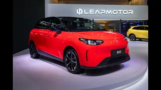 Leapmotor B03 quer incomodar europeus com desempenho de Abarth e recarga mais rápida