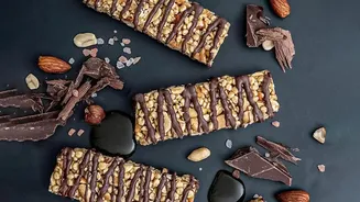 Packaged Snack Guide: Comparing Protein Bars, Nuts And Makhana