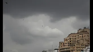 Cool, Cloudy Weather with Isolated Rain in Delhi-NCR on 28th September