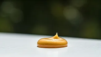 Kareena Kapoor's Glowing Skin: A Simple DIY Guide