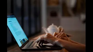 Paraphrasing Tool Safety: How to Rewrite Without Triggering AI Flags