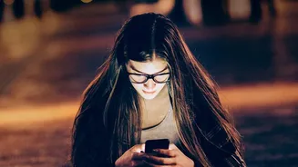 Gen Z Is Soft Blocking Instead Of Hard Blocking: Here’s What It Means