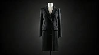 5 Times Victoria Beckham Proved Black Is Always In