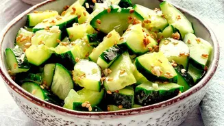 Healthy breakfasts: Cucumber and roasted flaxseed bowl