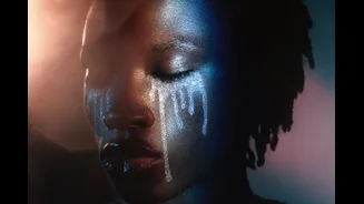 Euphoria ganha coleção de maquiagem com brilhos inspirados na série